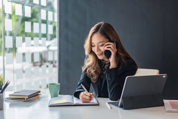 remote pharmacist using motivational interviewing techniques to speak to patient over the phone