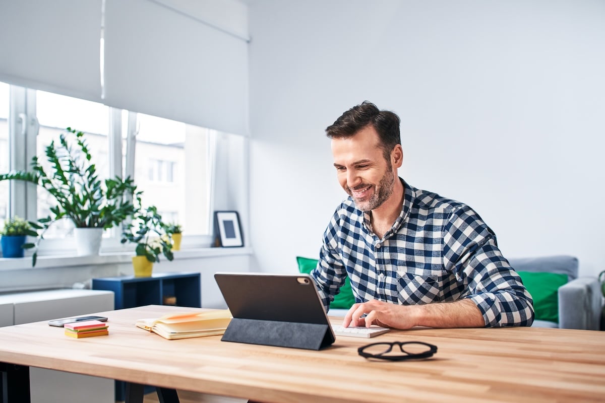 In-house or Outsourced: Choosing the Right Care Delivery Model for MTM